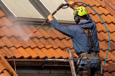 Démoussage et hydrofuge de toiture à Méras
