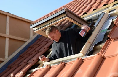 Pose de fenêtres de toit Velux à Méras